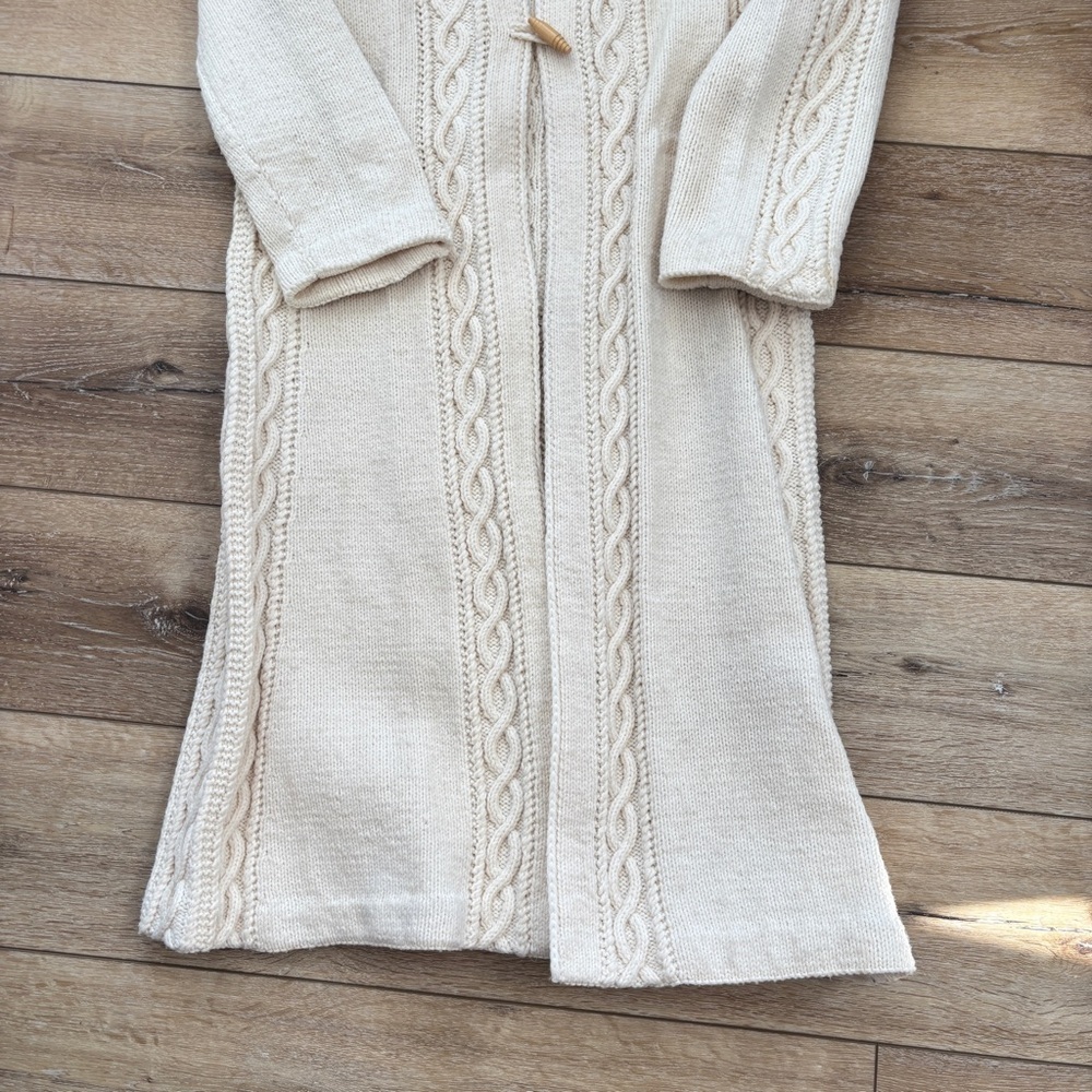 Hand Crafted Cream Hooded Cable Knit Cardigan - Picture 12 of 16